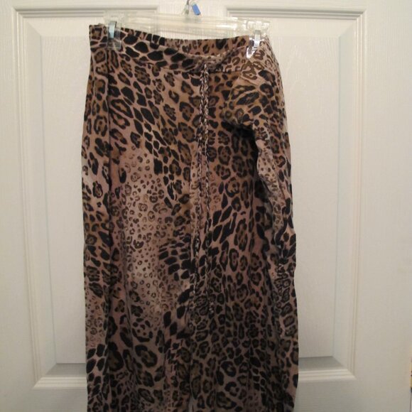 Bisou Bisou Intimates Pajama Set  2 pc Animal Print  Size Medium - Picture 6 of 14